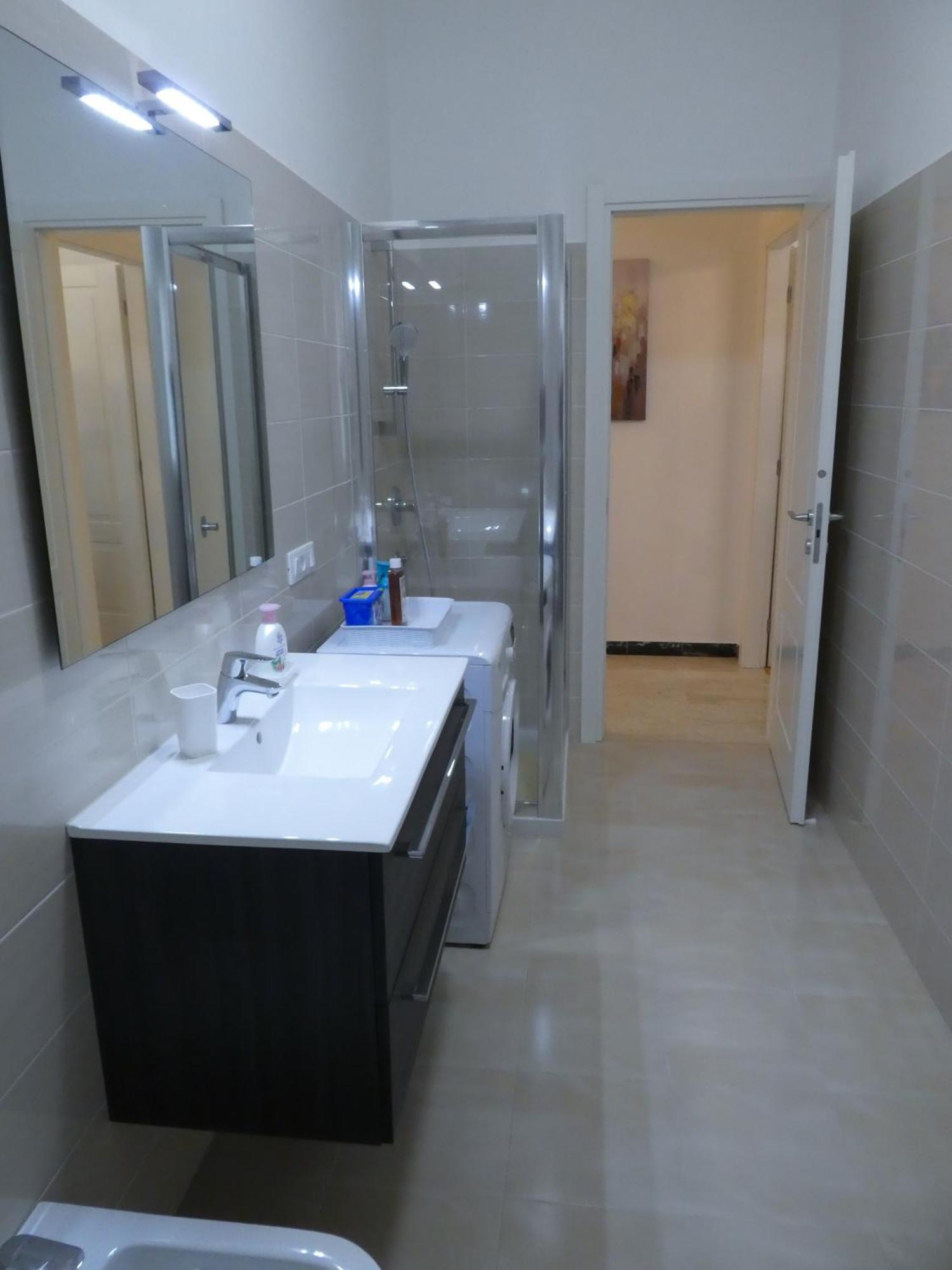 Isola Di Man Apartment อิมเปรีอา ภายนอก รูปภาพ