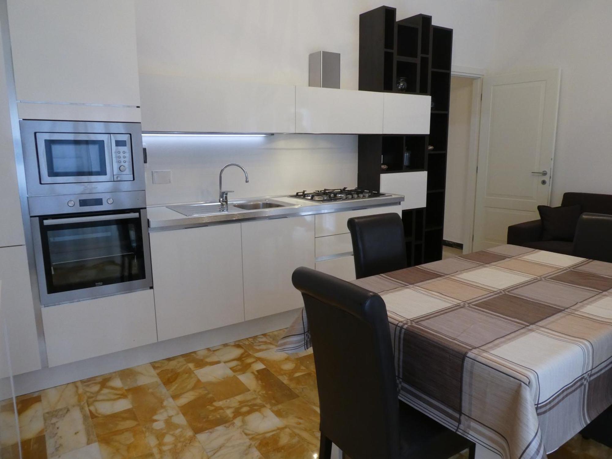 Isola Di Man Apartment อิมเปรีอา ภายนอก รูปภาพ