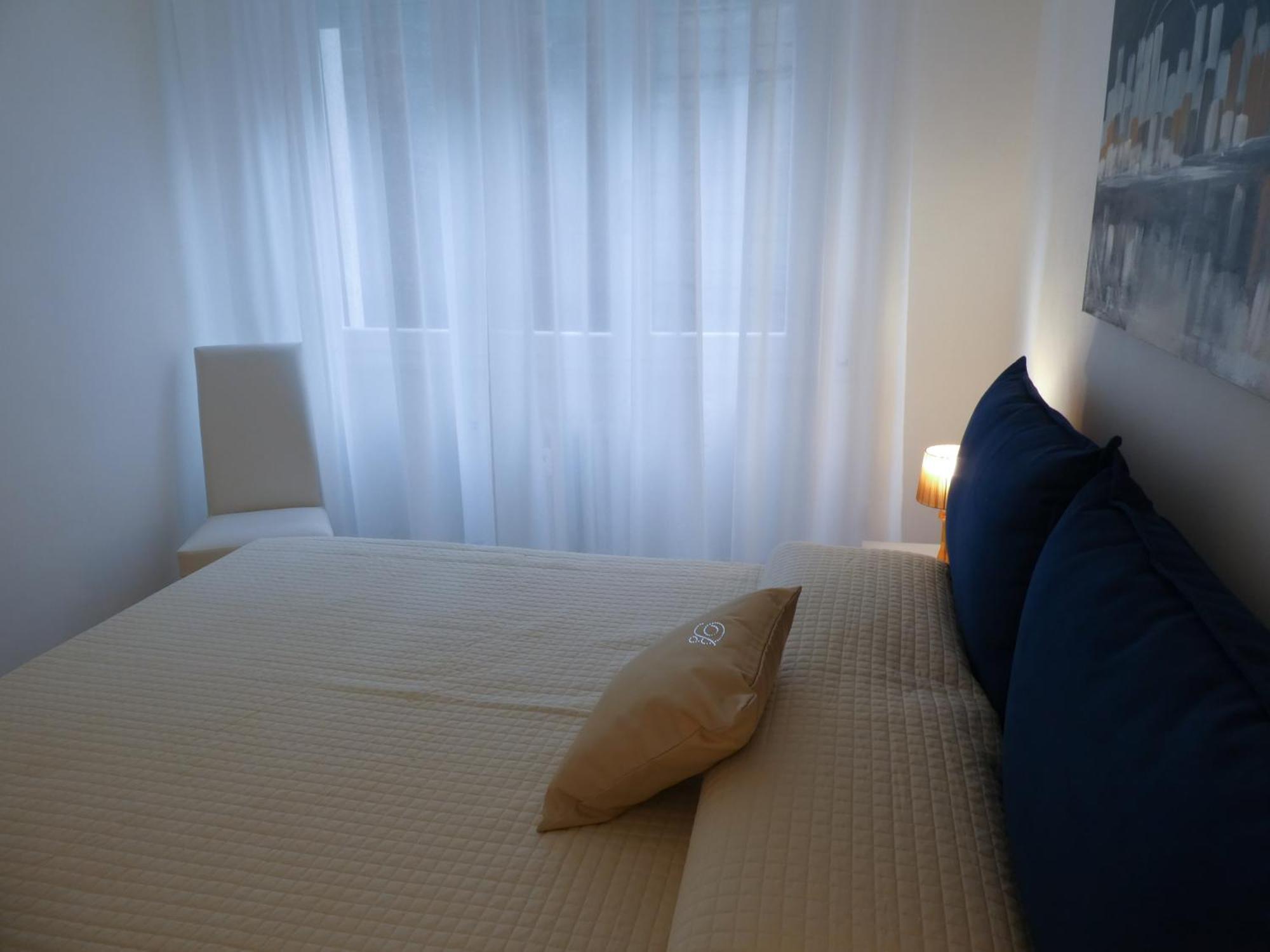 Isola Di Man Apartment อิมเปรีอา ภายนอก รูปภาพ